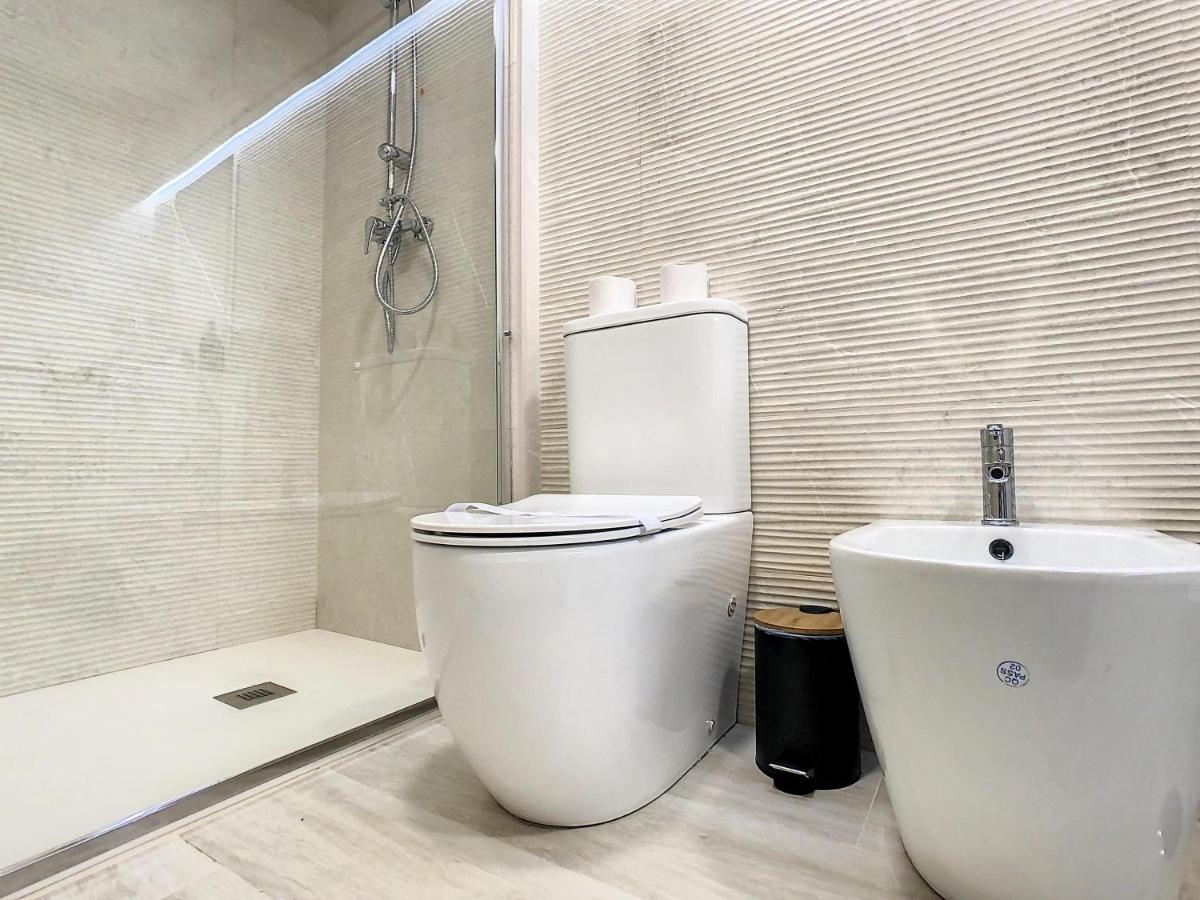 Apartcity Triana Севілья Екстер'єр фото