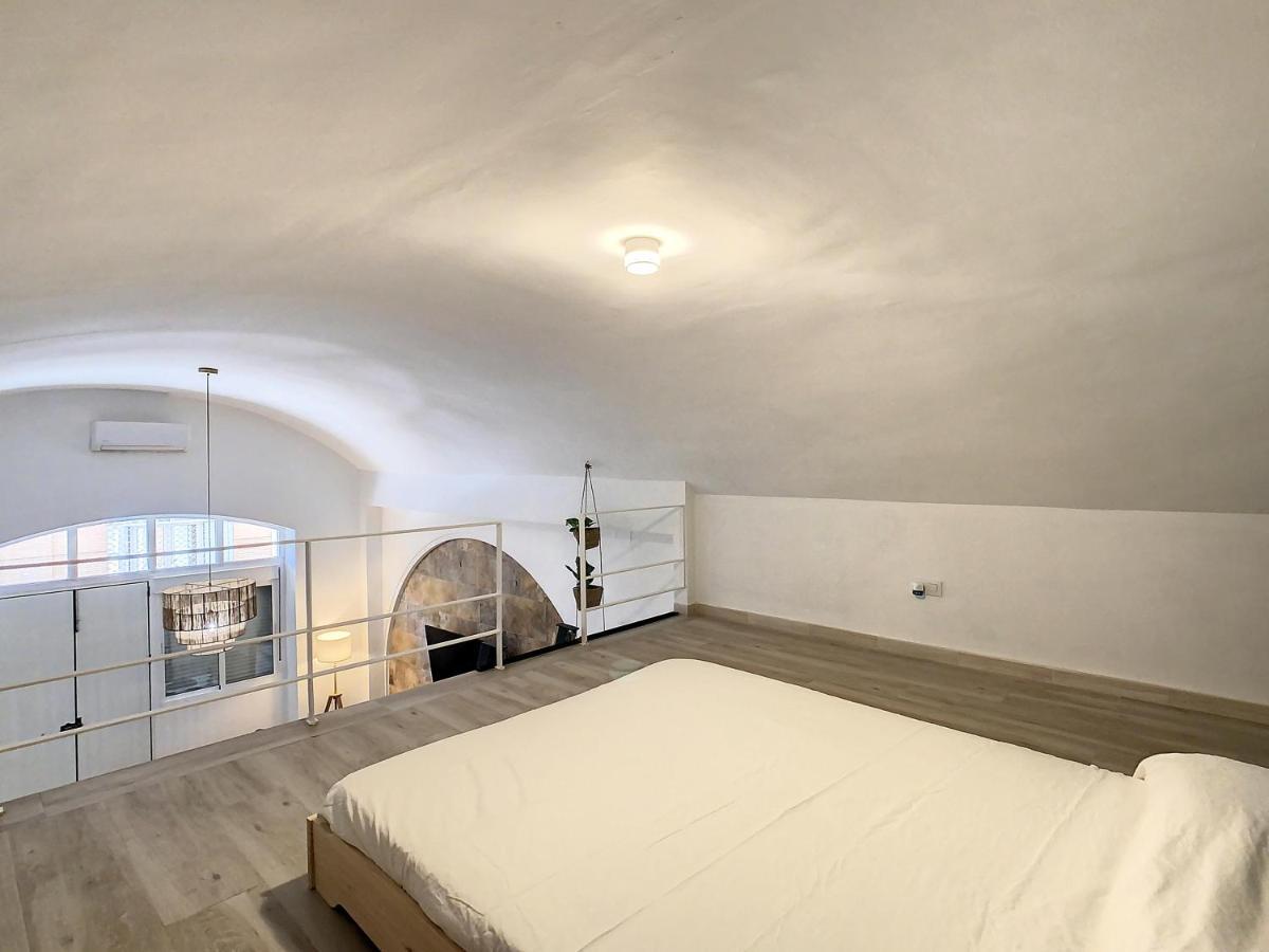 Apartcity Triana Севілья Екстер'єр фото